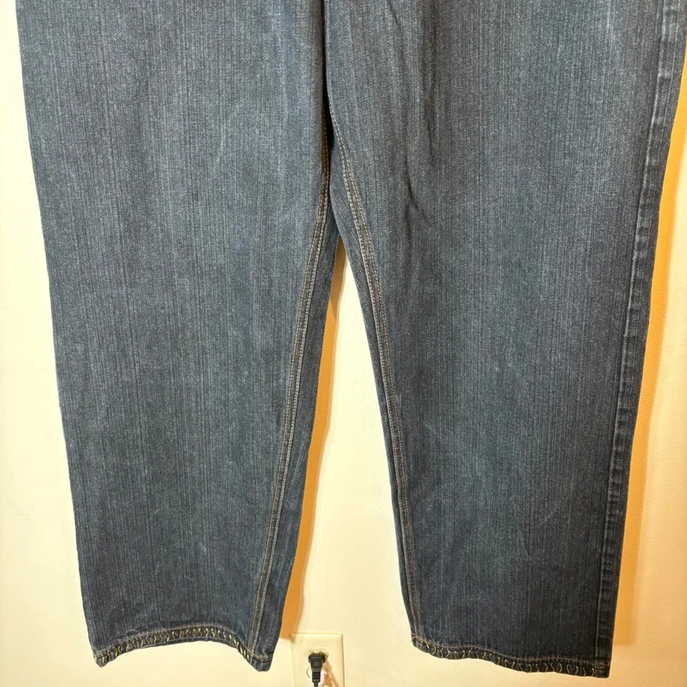 Crown Holder Embroidered Dark Wash Jeans‎ Size 38 Crest & Royal Embellishments